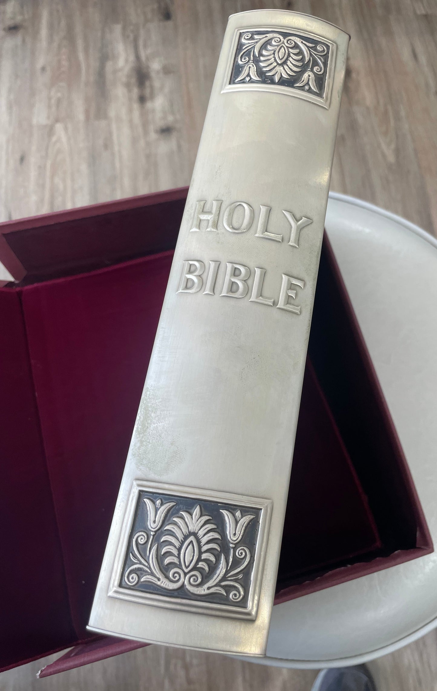Vintage 1975 Franklin Mint Silver Family Bible Catholic NAB Text Heirloom Edition