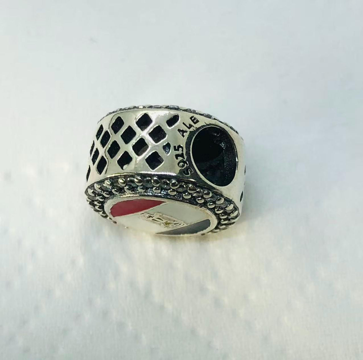 Pandora Country of Egypt Exclusive Round Flag Signet Charm