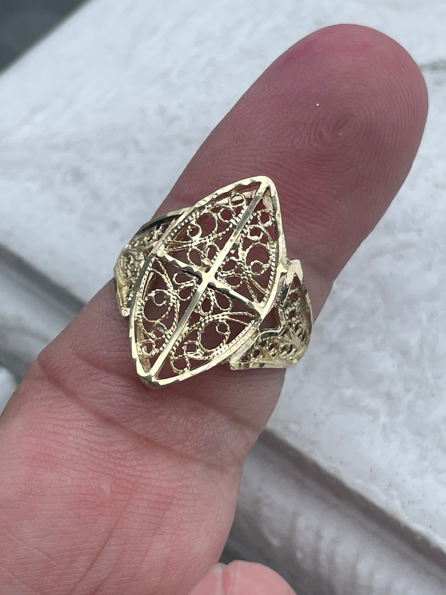 14k Gold Vintage Filigree Signet Shield Ring Size 7