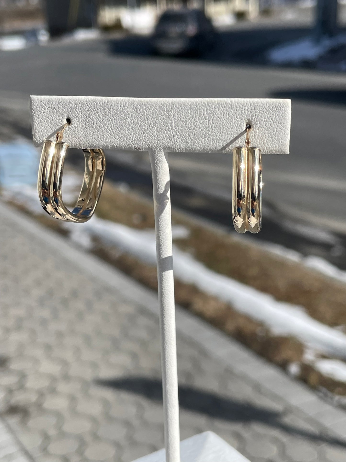 14k Gold Rounded off Square Hoop Earrings