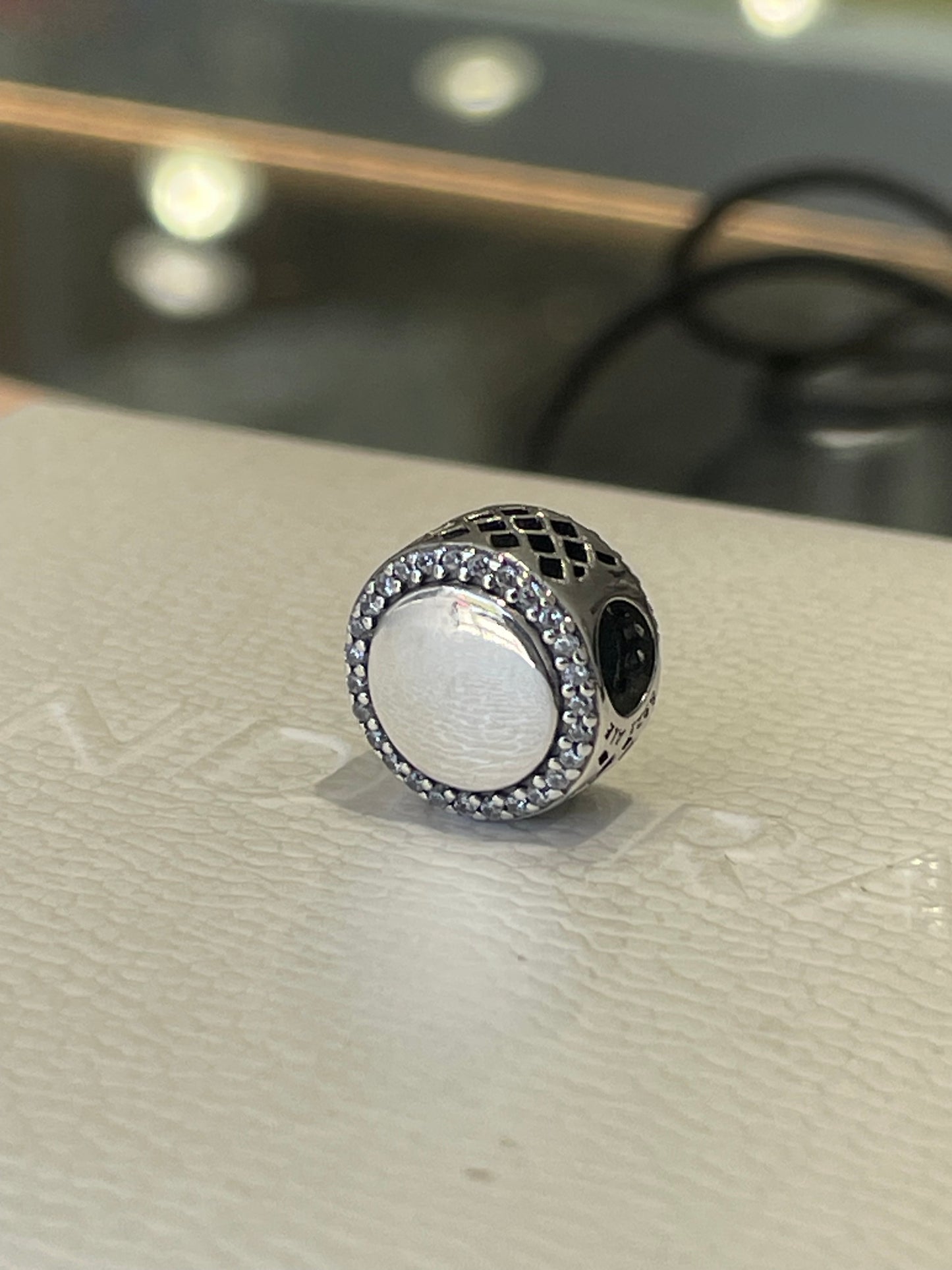 Pandora New York City Exclusive Silver Signet Travel Charm