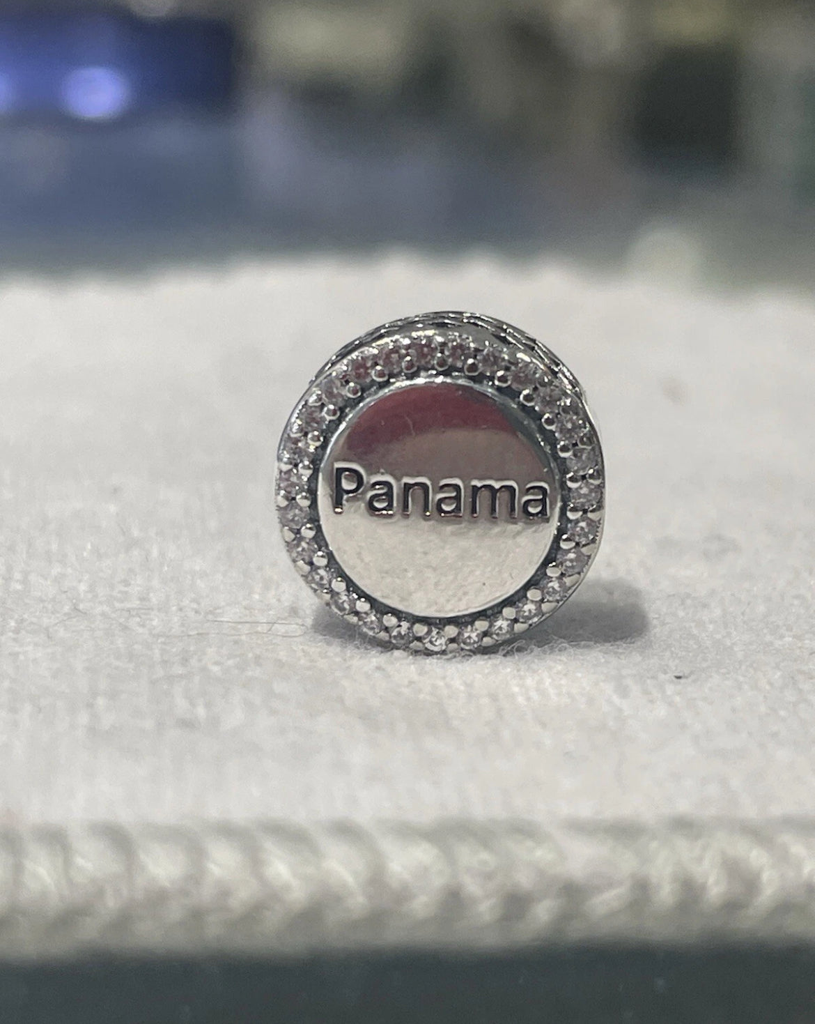 Pandora Panama Flag Country Exclusive Round Signet Travel Charm