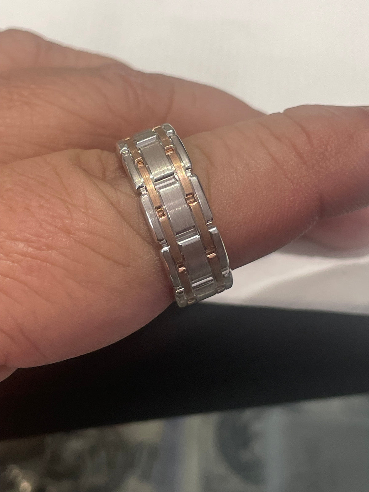 925 Sterling Silver Designer Triton Two Tone Textured Band Ring Size 10