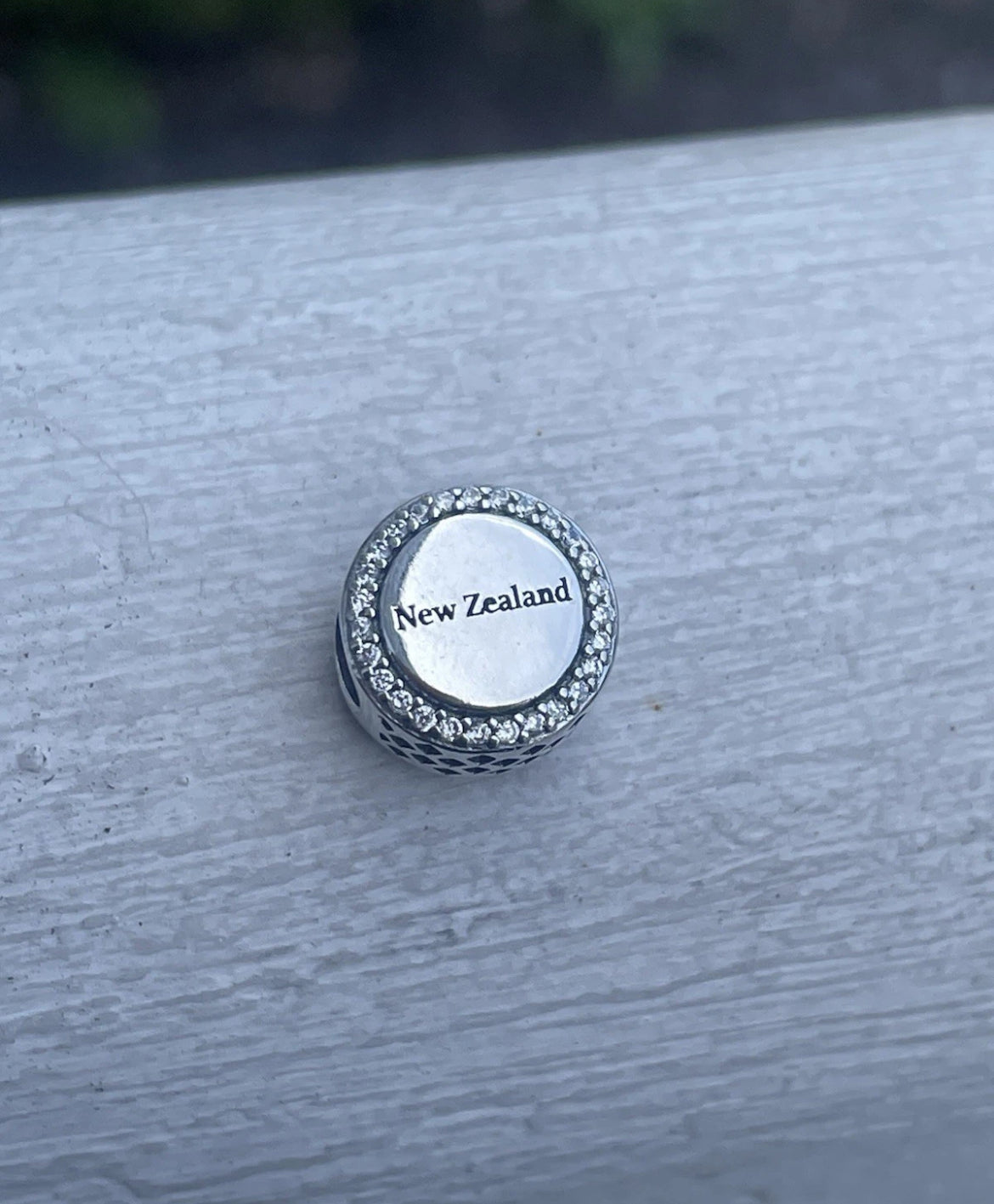 Pandora New Zealand Country Flag Exclusive Travel Round Signet Charm