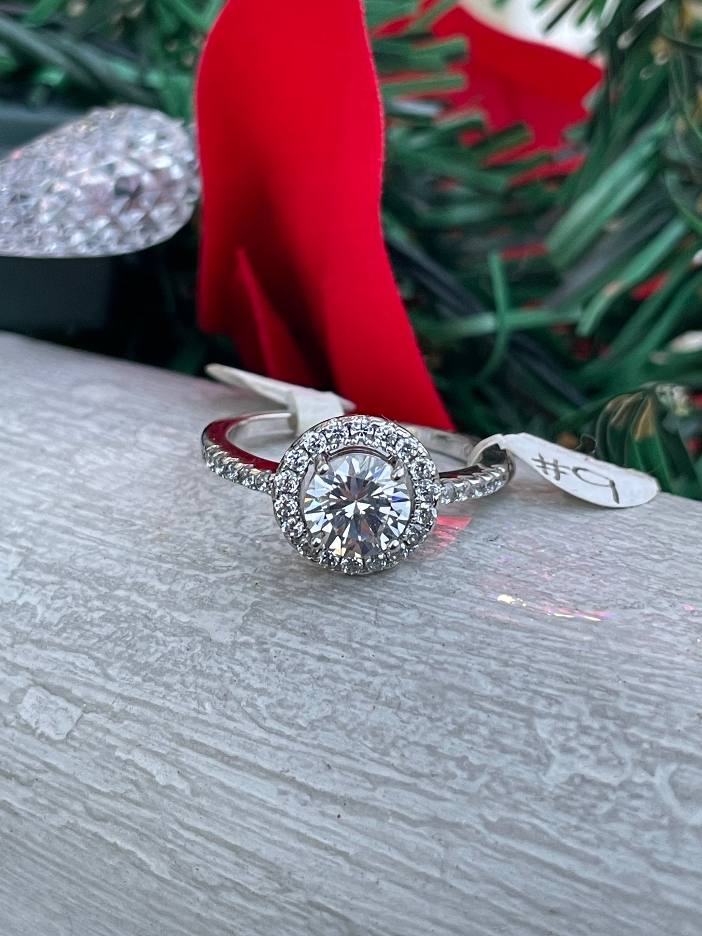 925 Sterling Silver Sparkling Cz Halo Ring Size 9