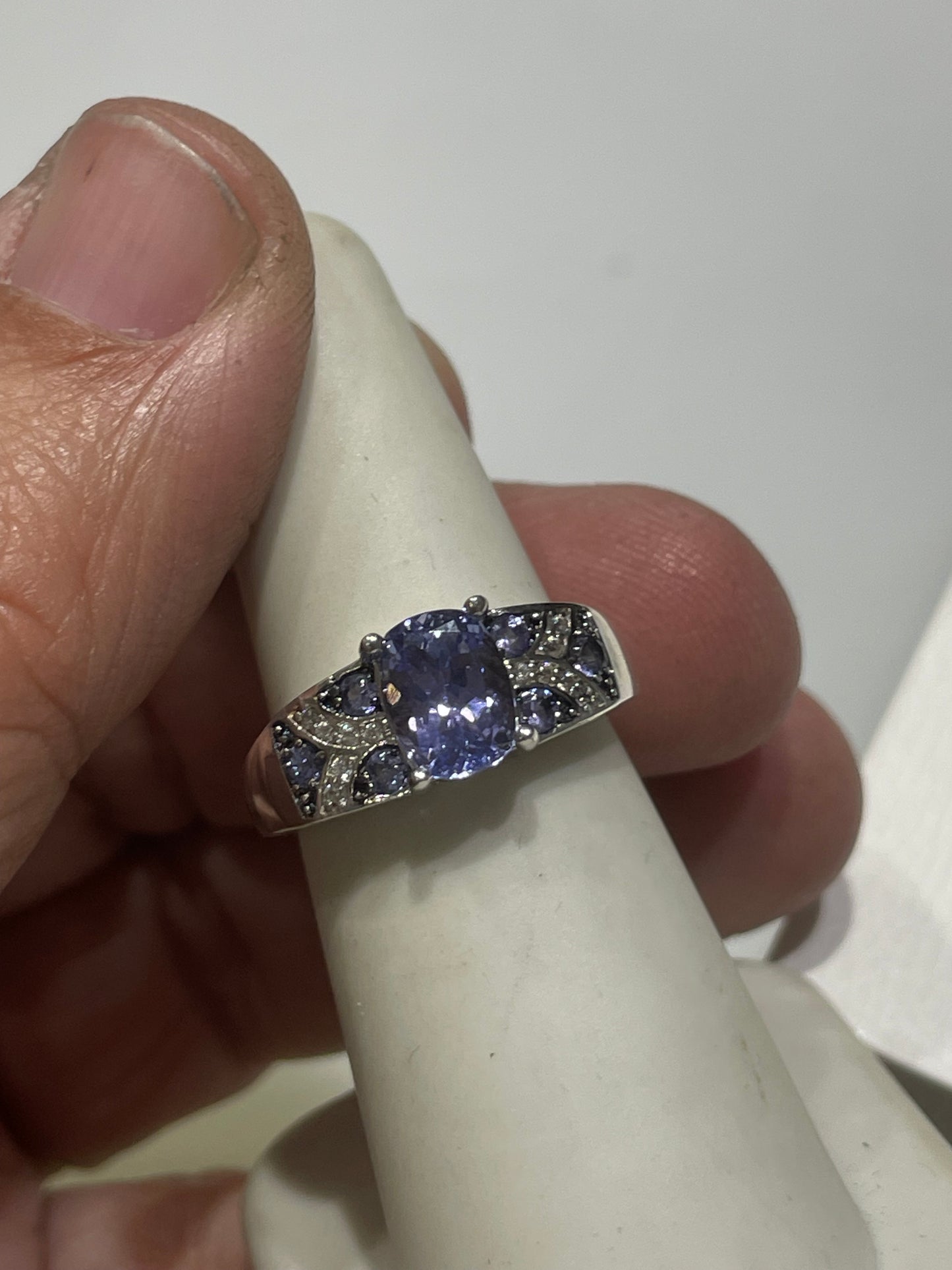925 Sterling Silver Tanzanite Statement Ring Size 7