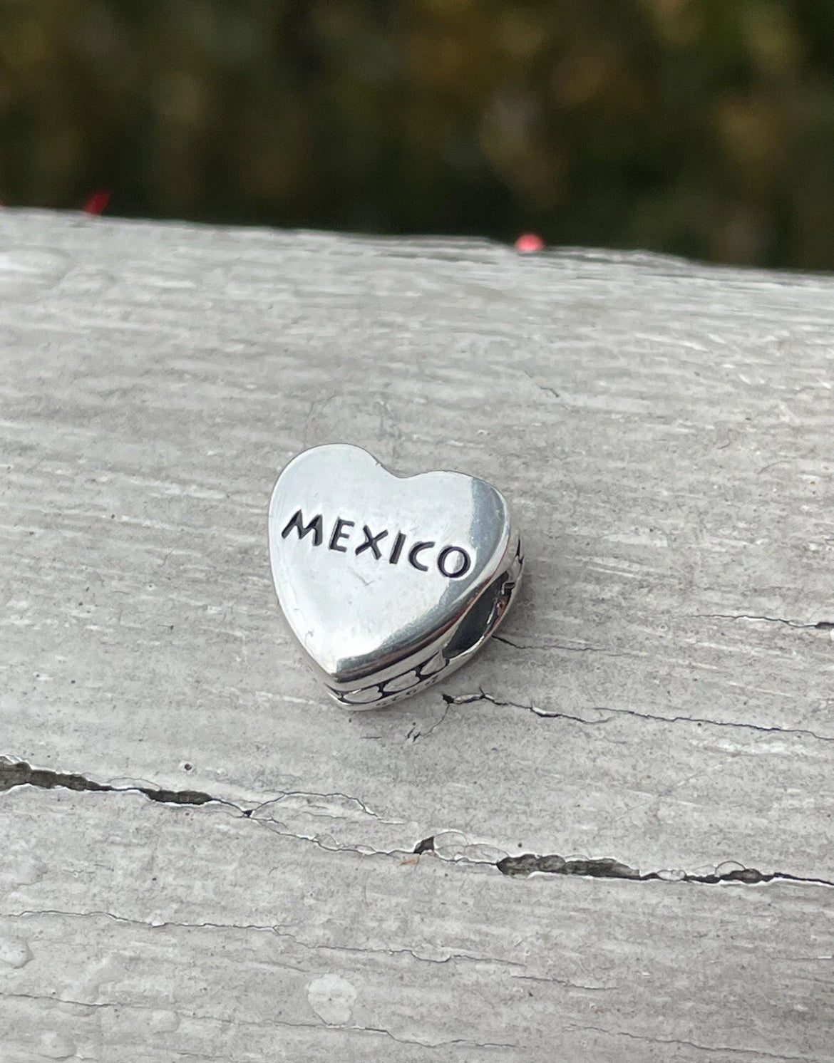 Pandora Mexico Country Exclusive Scenic Heart Charm
