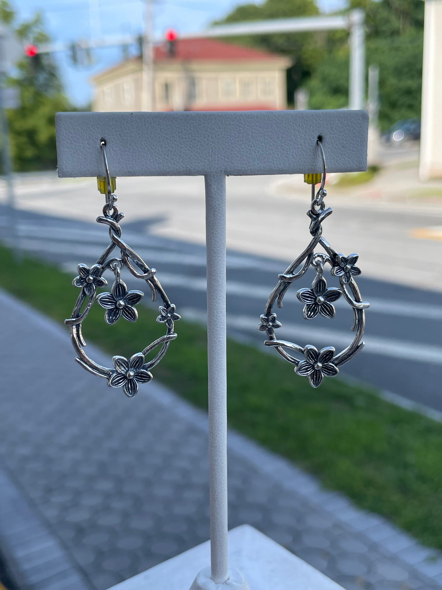 Designer Paz Israel 925 Sterling Silver Flower Garden Dangle Earrings