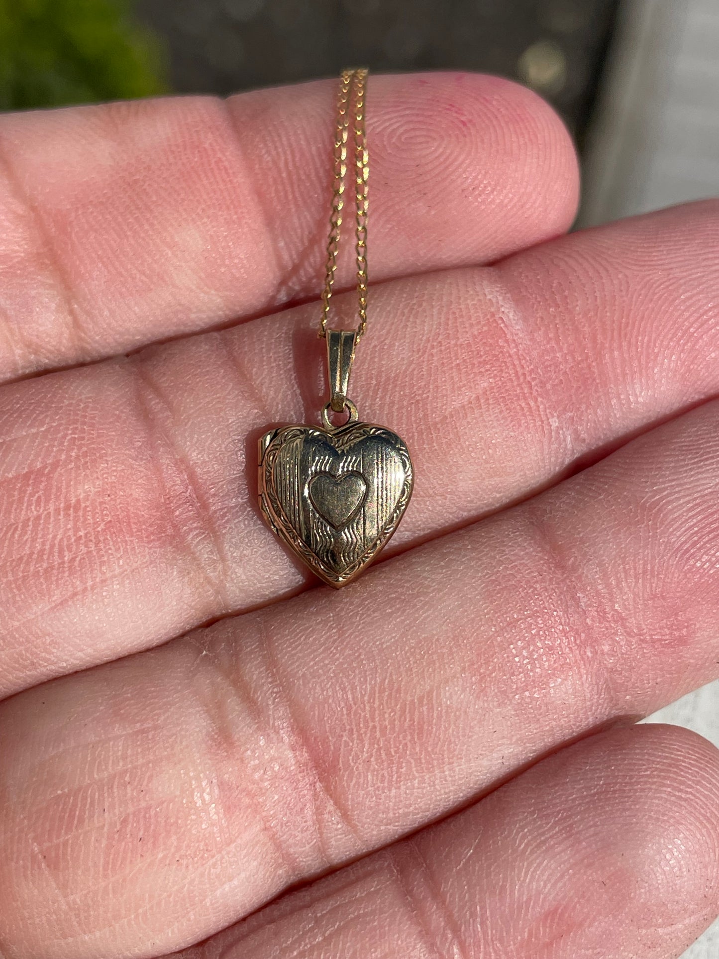 10k Gold Mini Heart Locket Necklace 20”