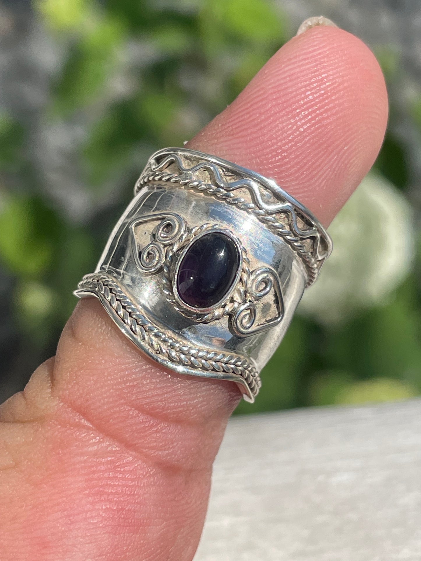 925 Sterling Silver Amethyst Stone Cigar Style Band Ring Size 7.5