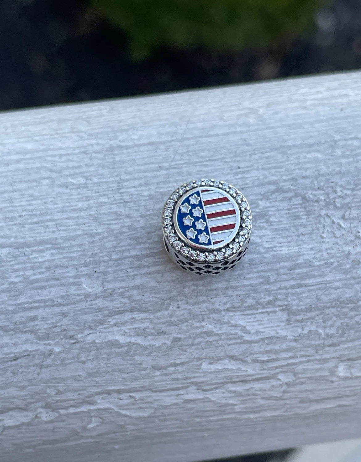 Retired Pandora Peddler’s Village Pennsylvania United States USA Flag Country Travel Charm