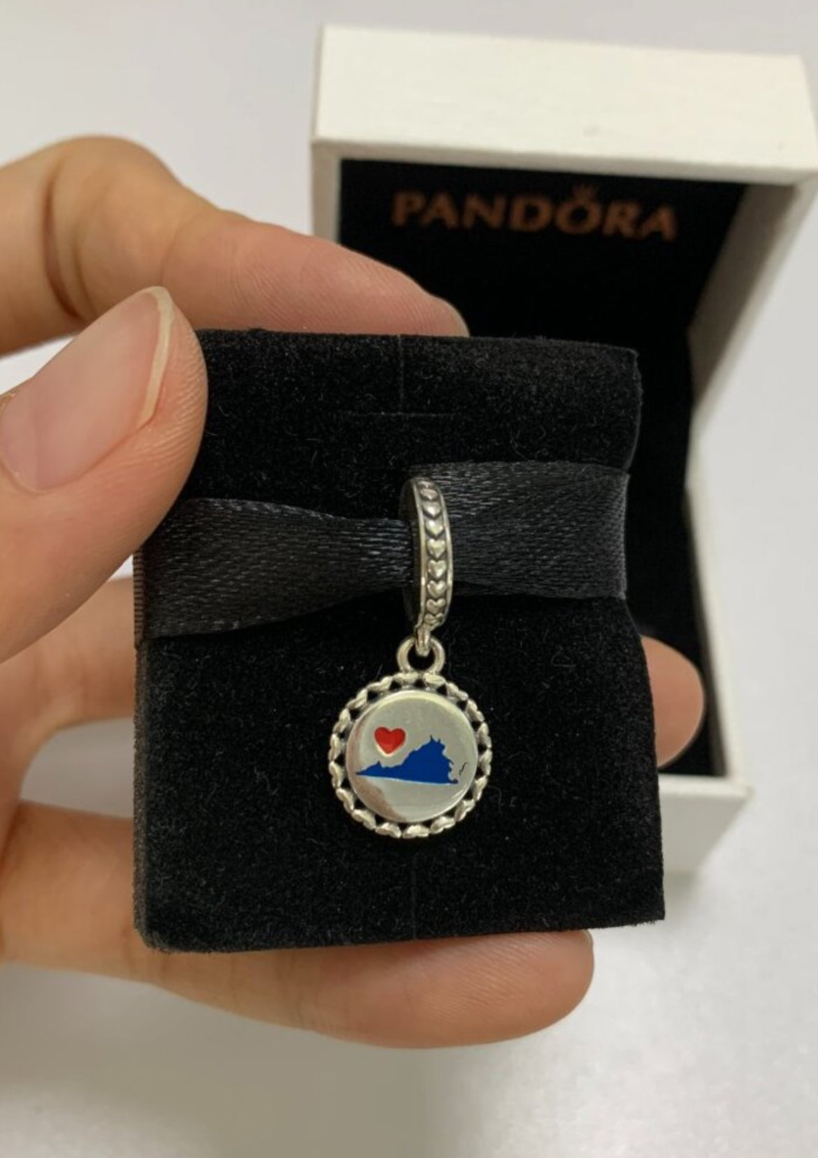 Pandora United States State of Virginia Exclusive Virginia Lovers Dangle Charm