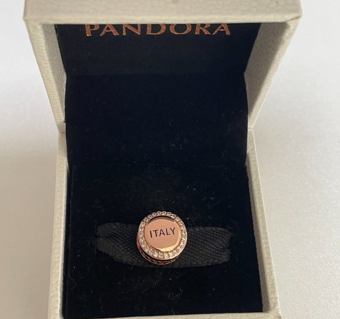 Pandora Italy Country Flag Exclusive Rose Gold Travel Round Signet Charm
