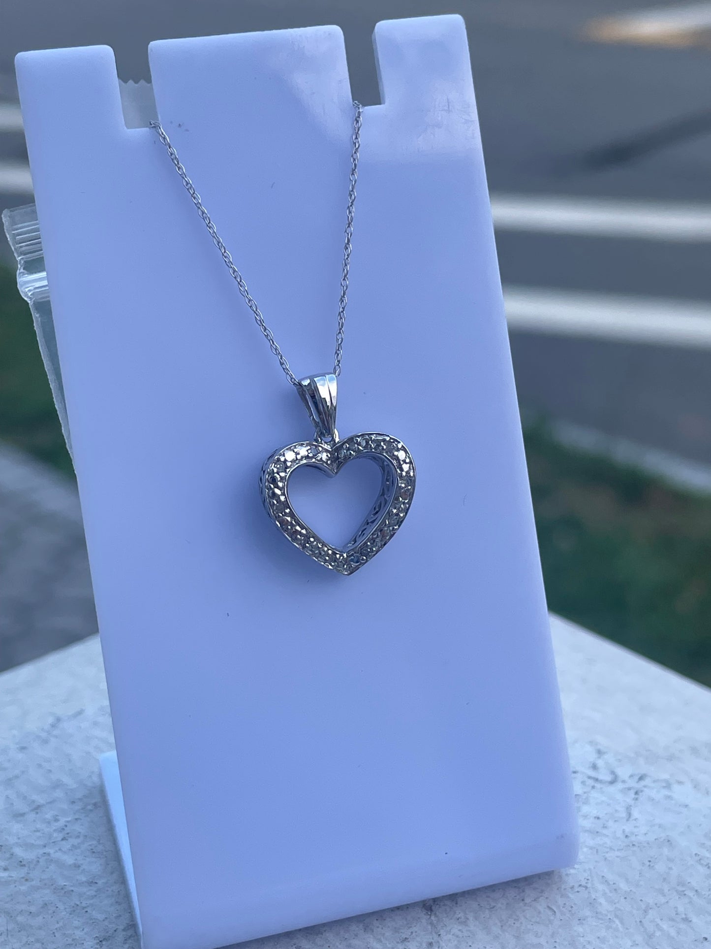 10k White Gold Natural Diamond Wavy Heart Necklace 18”