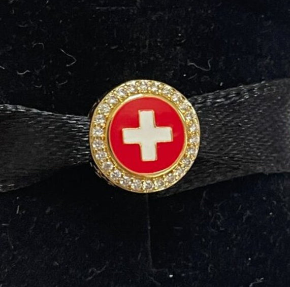 Pandora Country of Switzerland Exclusive Shine Gold Round Signet Flag Charm