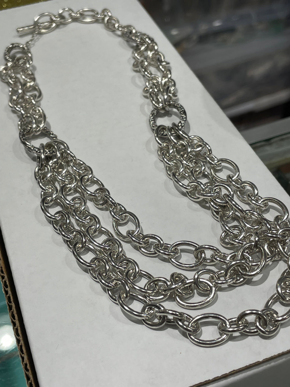 Designer Lyric 925 Sterling Silver Layered Open Link Toggle Lock Necklace