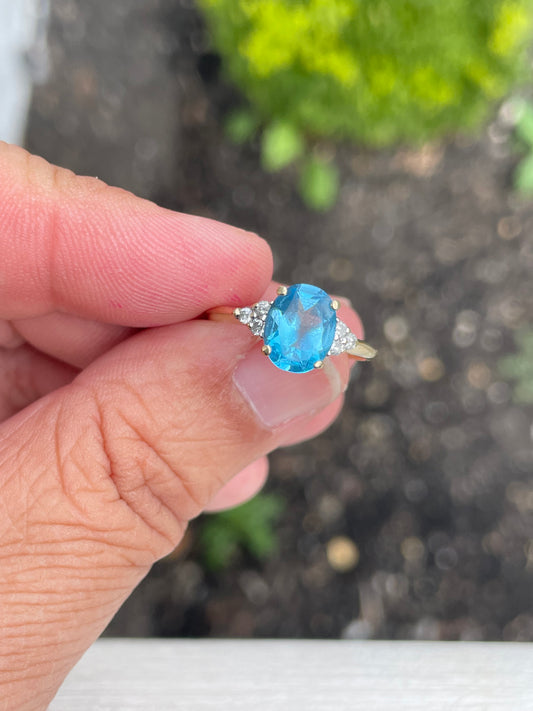 10k Gold Swiss Blue Topaz & Cz Solitaire Ring Size 7