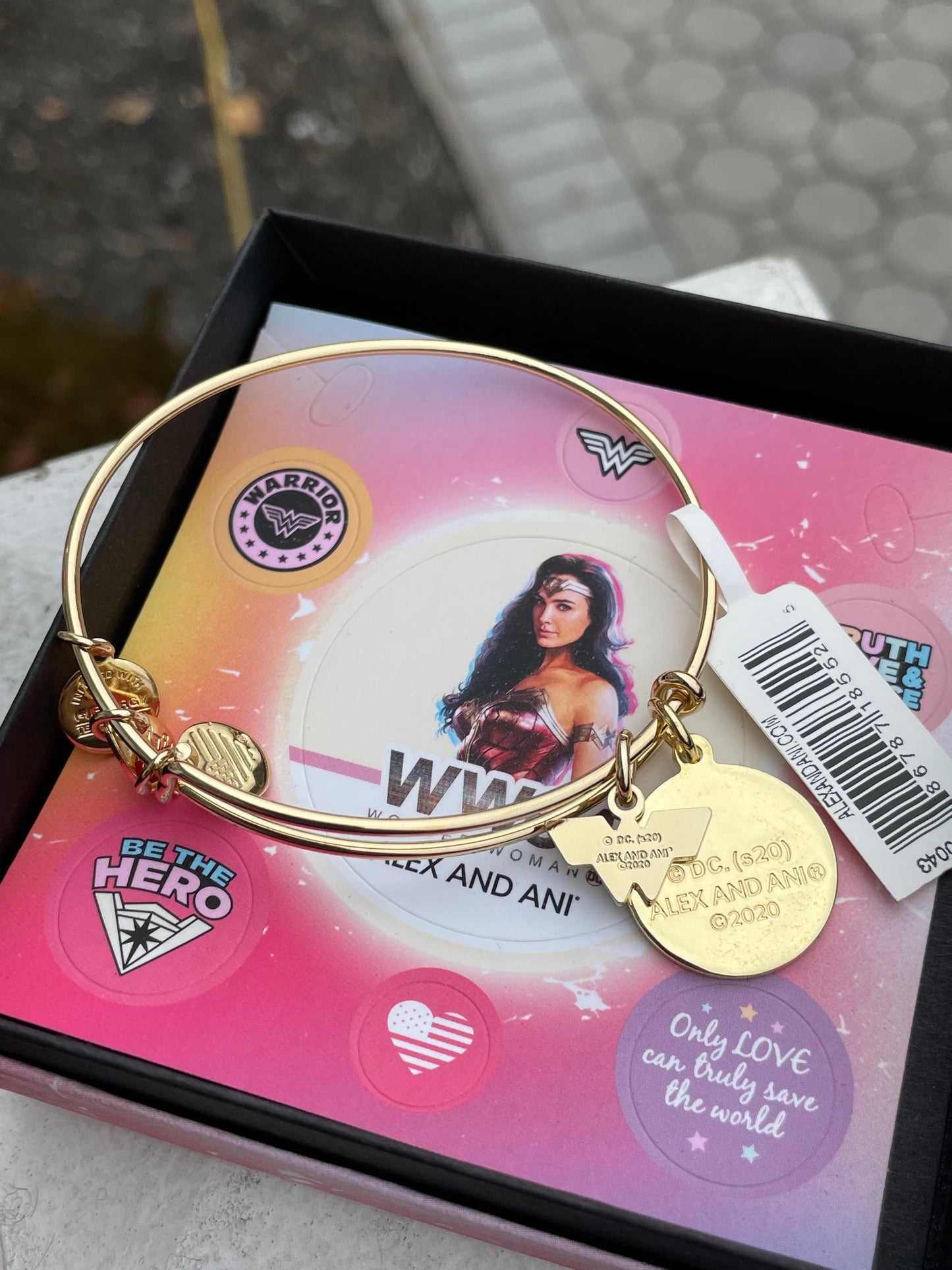 Wonder Woman 84 Alex and Ani Truth Love & Justice Bracelet New w/ tags card and box