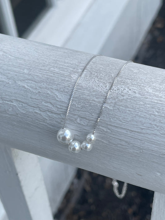 925 Sterling Silver Petite Graduated Pearl Necklace