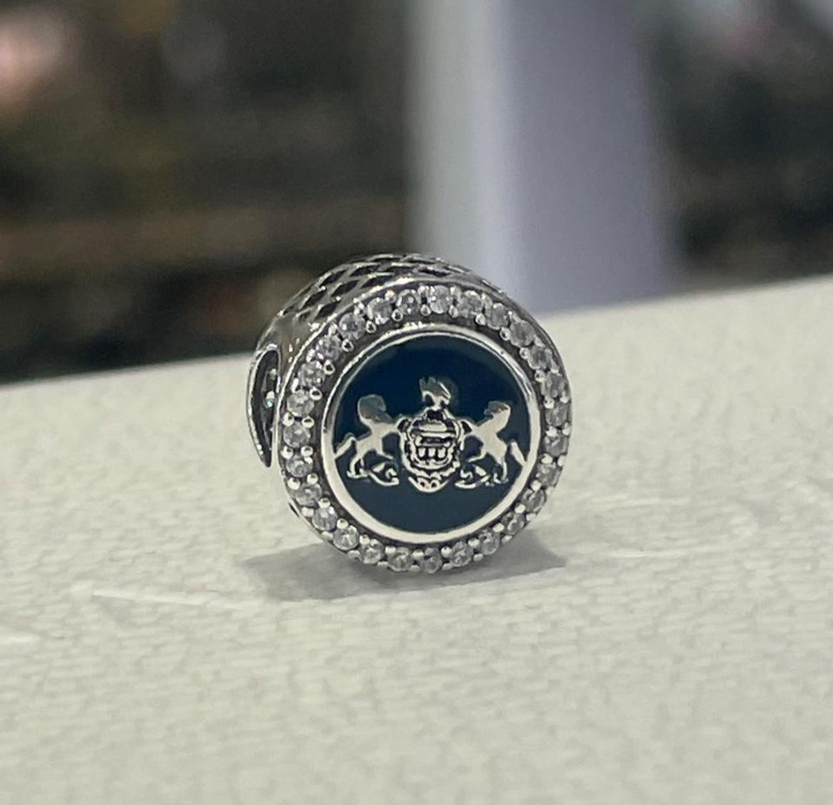 Pandora Pennsylvania State Exclusive Flag Signet Travel Charm