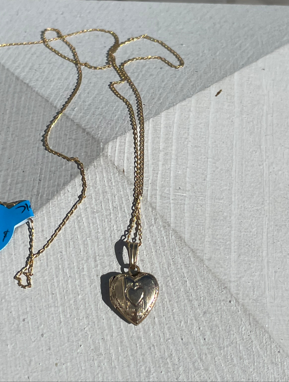 10k Gold Mini Heart Locket Necklace 20”