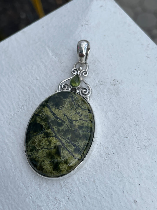 925 Sterling Silver Designer Sajen Green Jasper & Peridot Pendant