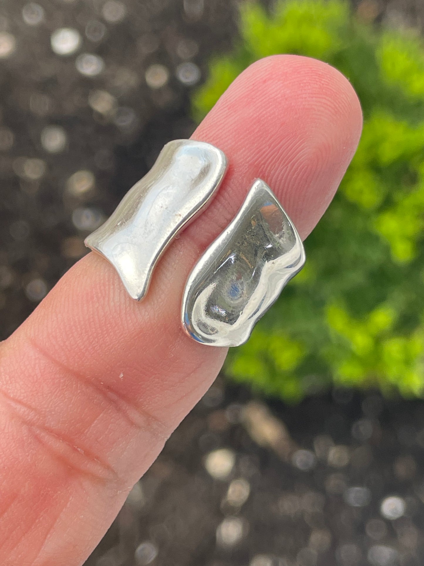 Modernist Designer Tom Solow 925 Sterling Silver Open Wavy Wrap Around Ring