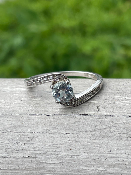 925 Sterling Silver Aquamarine & Clear Zirconia Swirl Ring