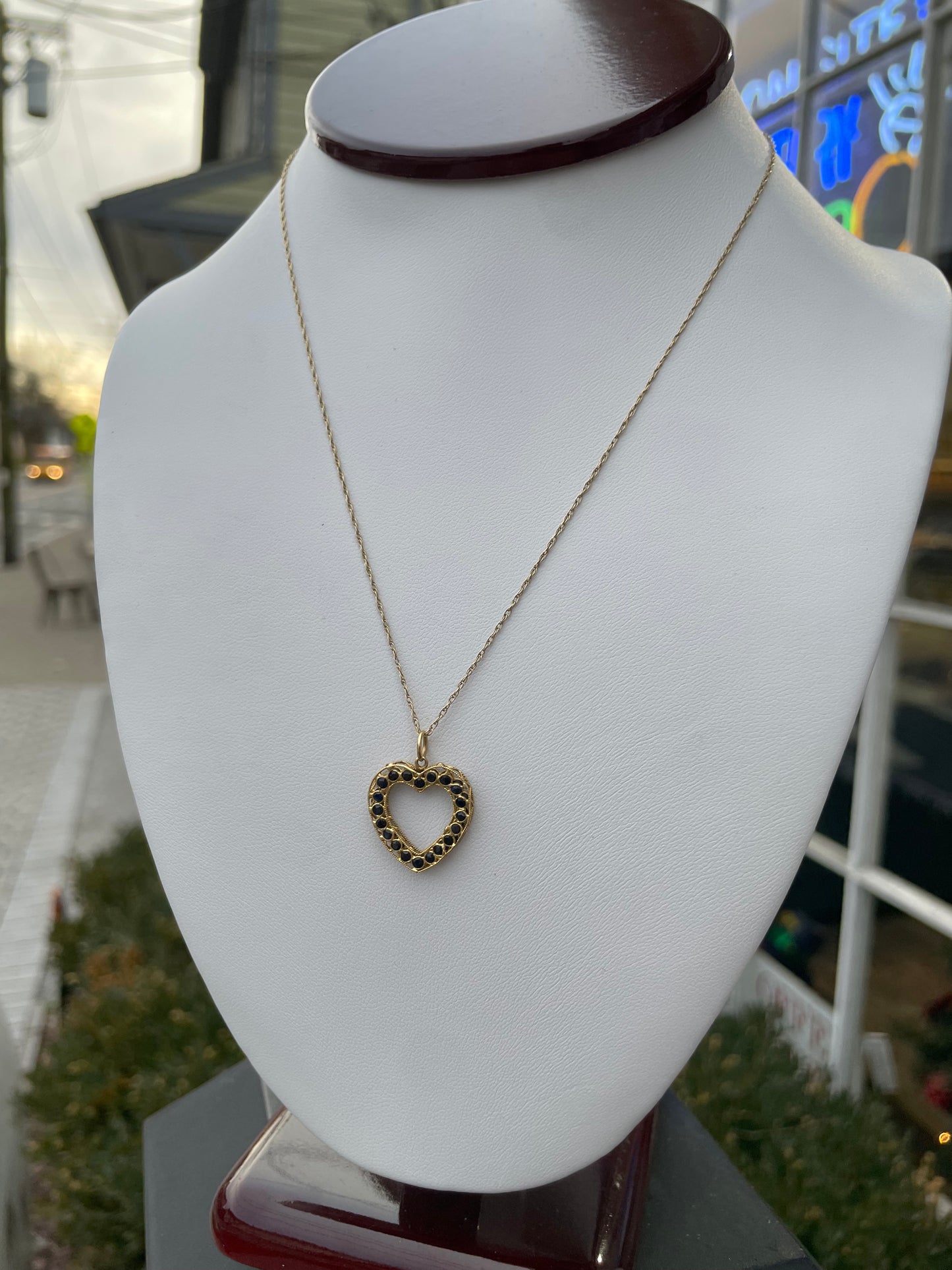 14k Gold Natural Sapphire Heart Necklace