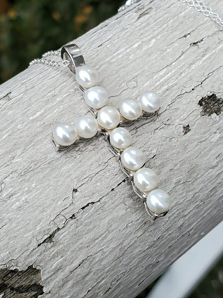 925 Sterling Silver Freshwater Pearl Cross Necklace