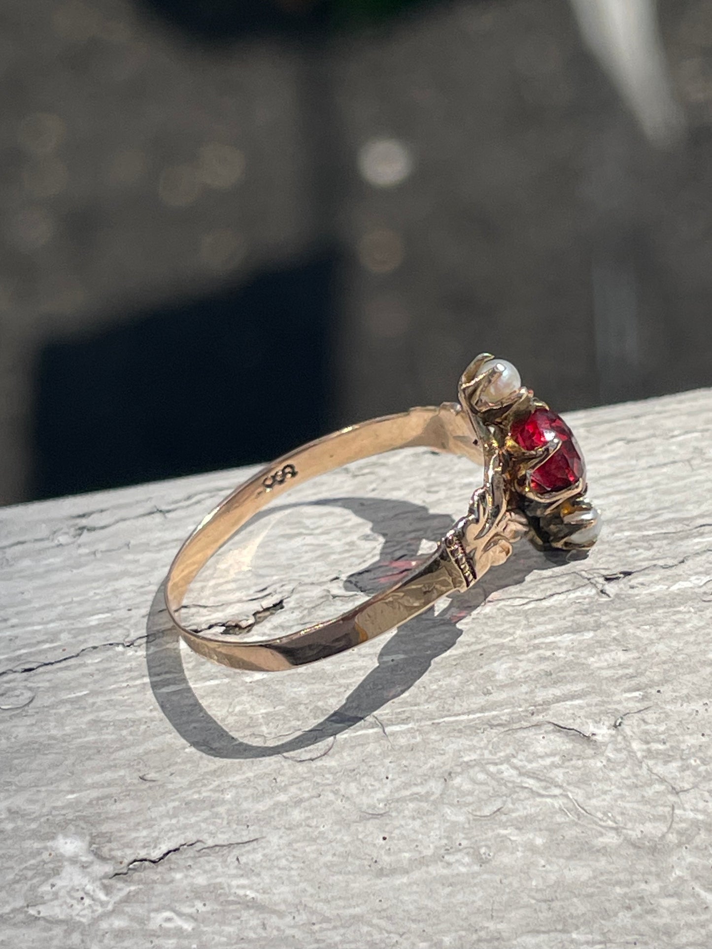 10k Gold Antique Ruby & Pearl Mini Cluster Ring