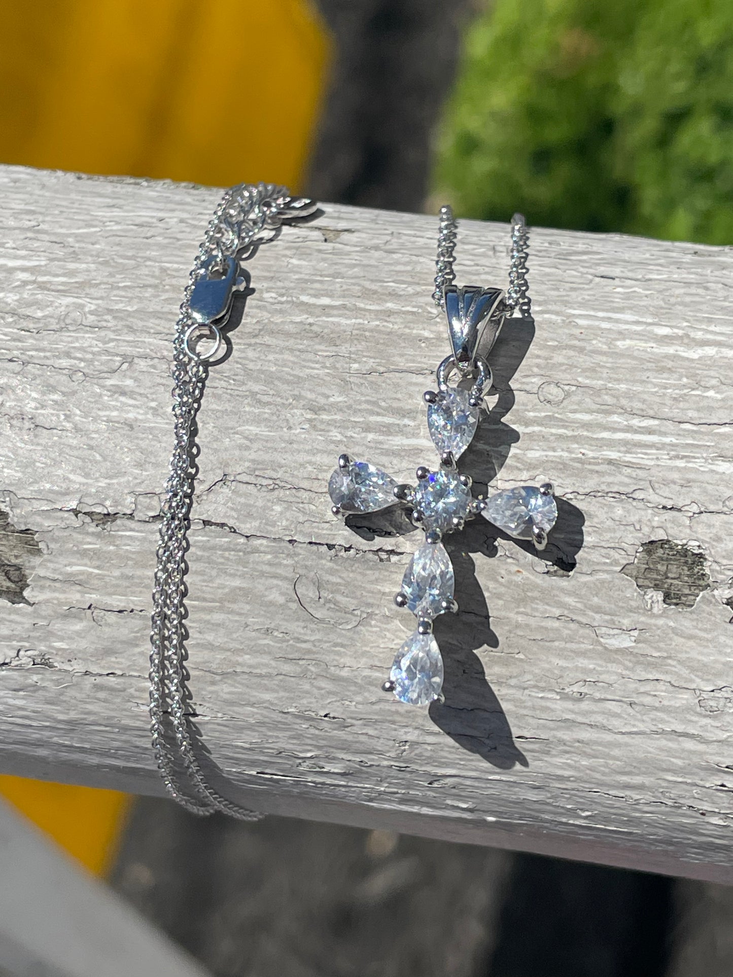 925 Sterling Silver Sparkling Clear Zirconia Cross Necklace
