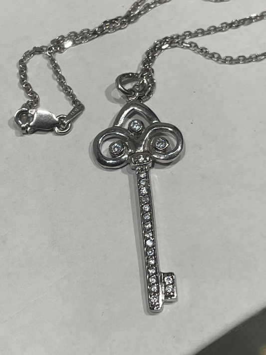 925 Sterling Silver Crown Clear Zirconia Regal Key Necklace