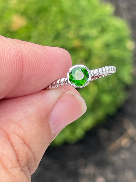 925 Sterling Silver Chrome Diopside Cable Band Ring