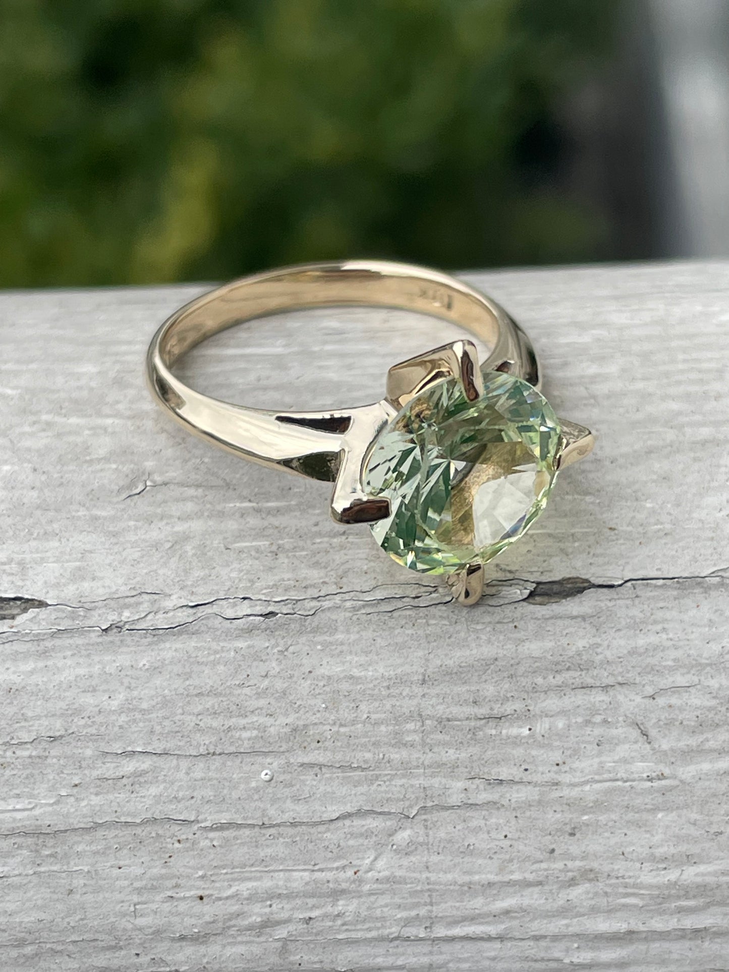 10k Gold Solitaire Empire Synthetic Peridot Ring