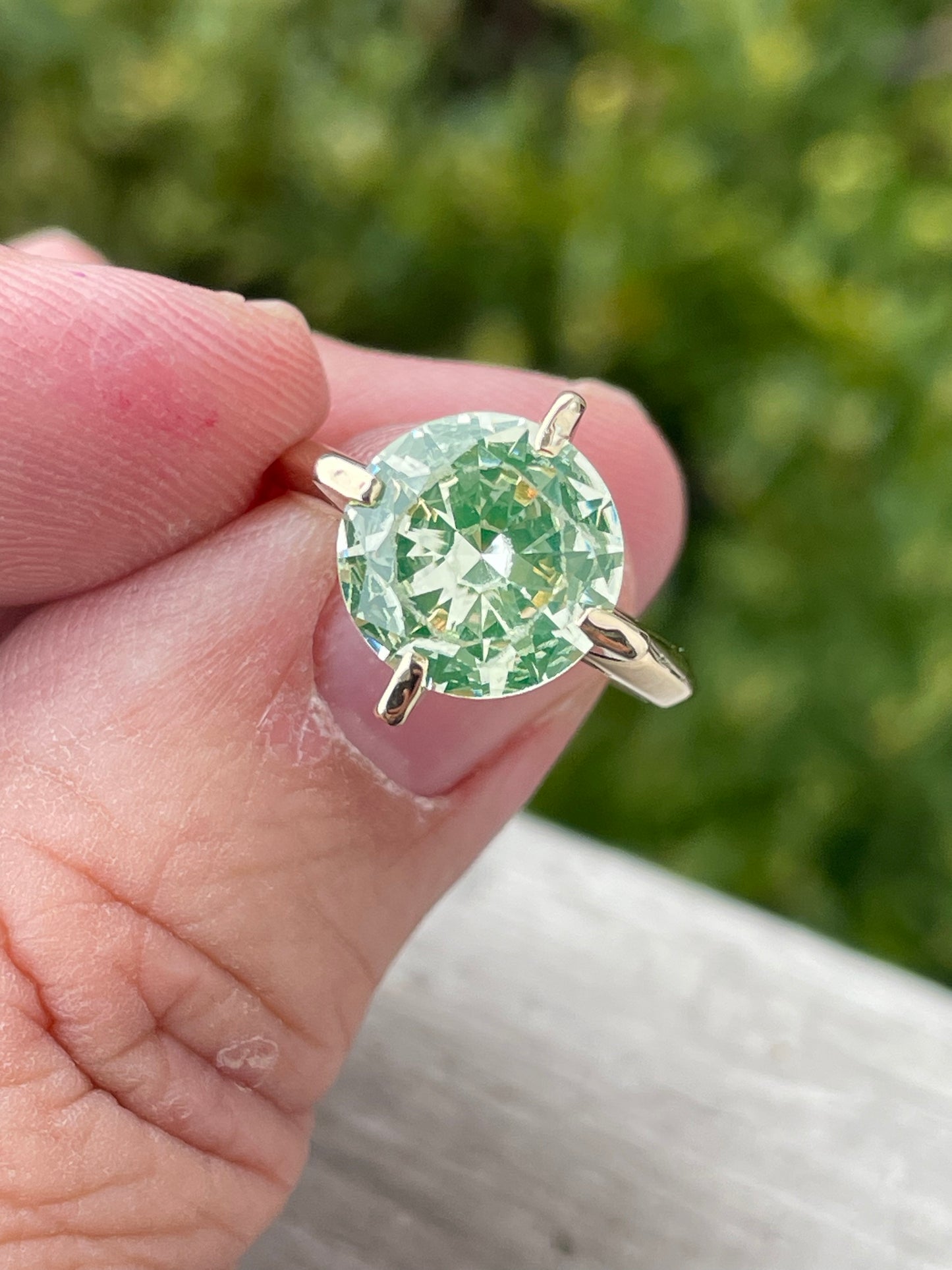 10k Gold Solitaire Empire Synthetic Peridot Ring