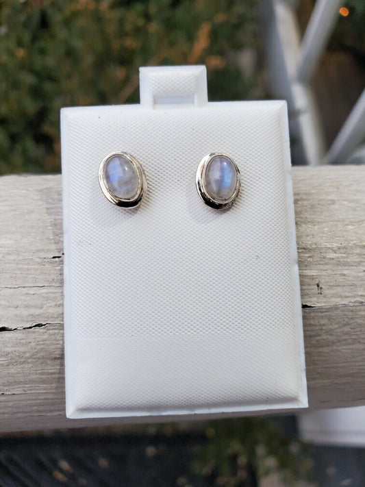 925 Sterling Silver Cabochon Cut Moonstone Stud Earrings