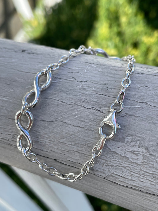 925 Sterling Silver Infinity Link Bracelet 7”