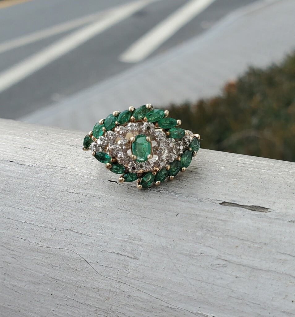 10k Gold Twisted Wreath Emerald & Diamond Ring