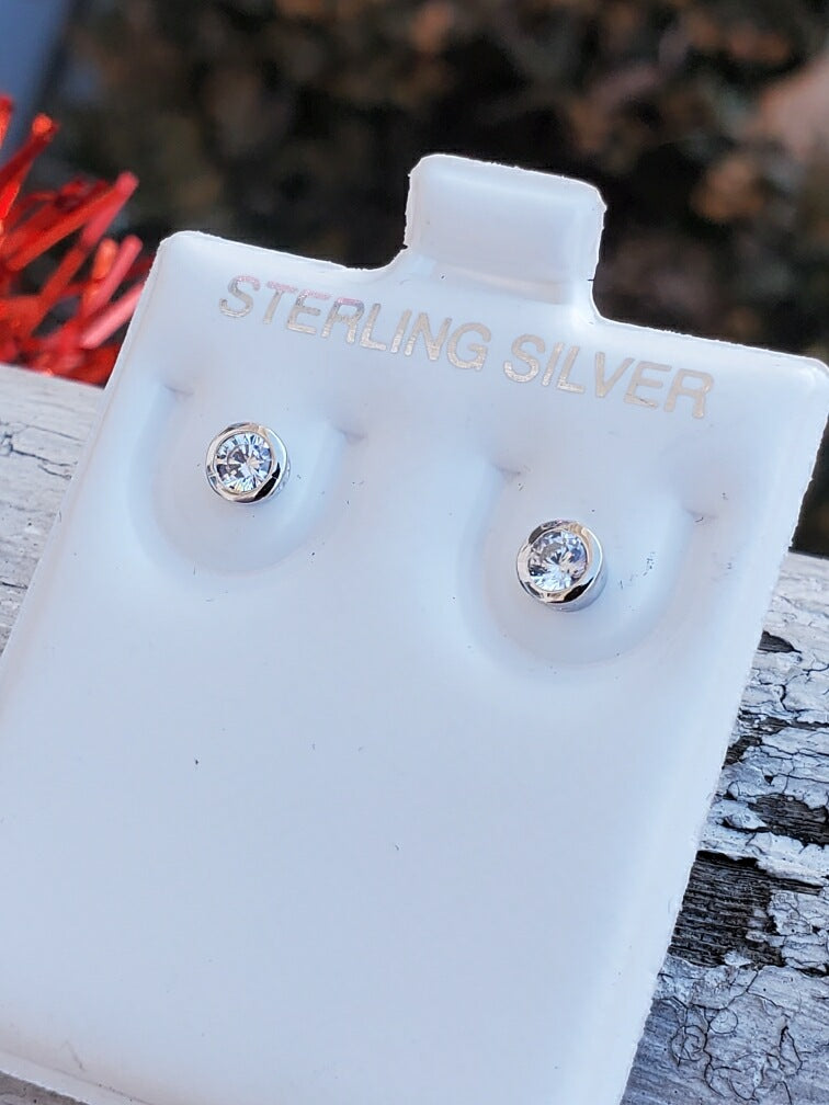925 Sterling Silver Bezel Set Cz Stud Earrings