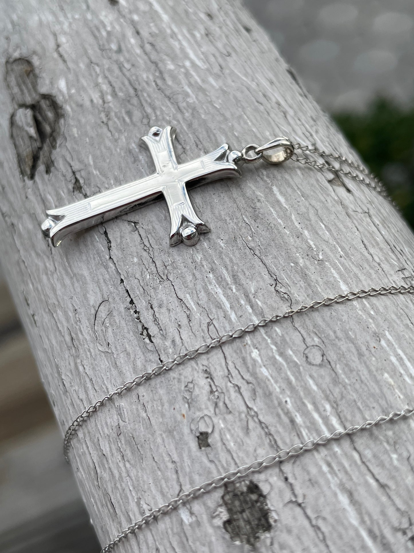 14k White Gold Estate Cross Necklace