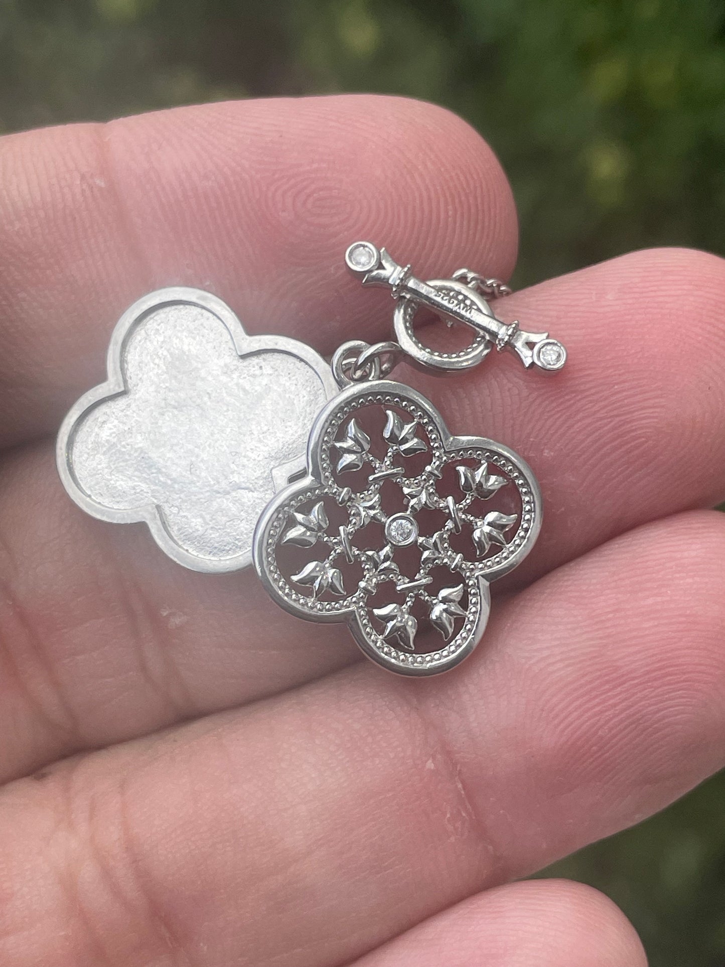 925 Sterling Silver WY Quatrefoil Openwork Necklace