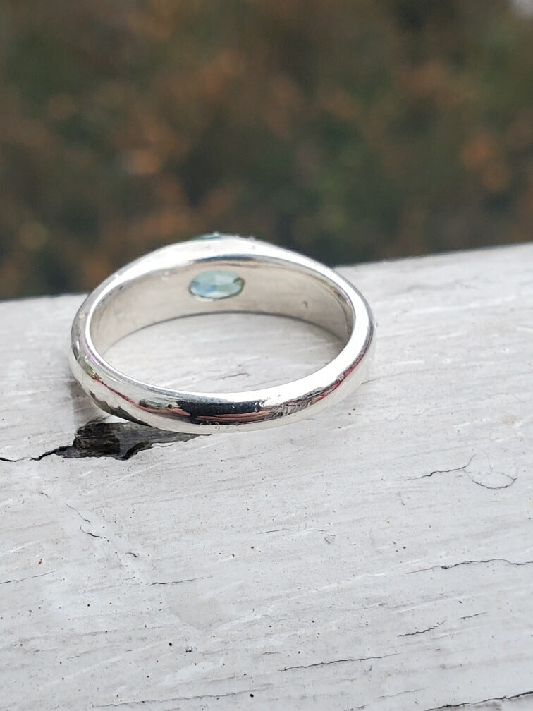 925 Sterling Silver Oval Green Amethyst Band Ring