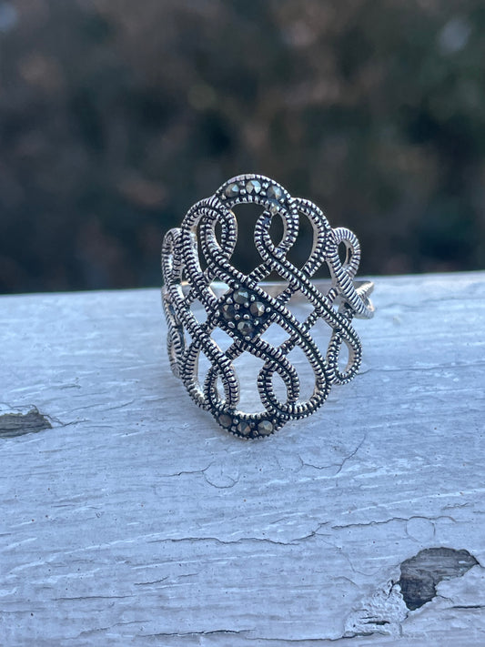 925 Sterling Silver Infinite Wisdom Marcasite Filigree Infinity Ring