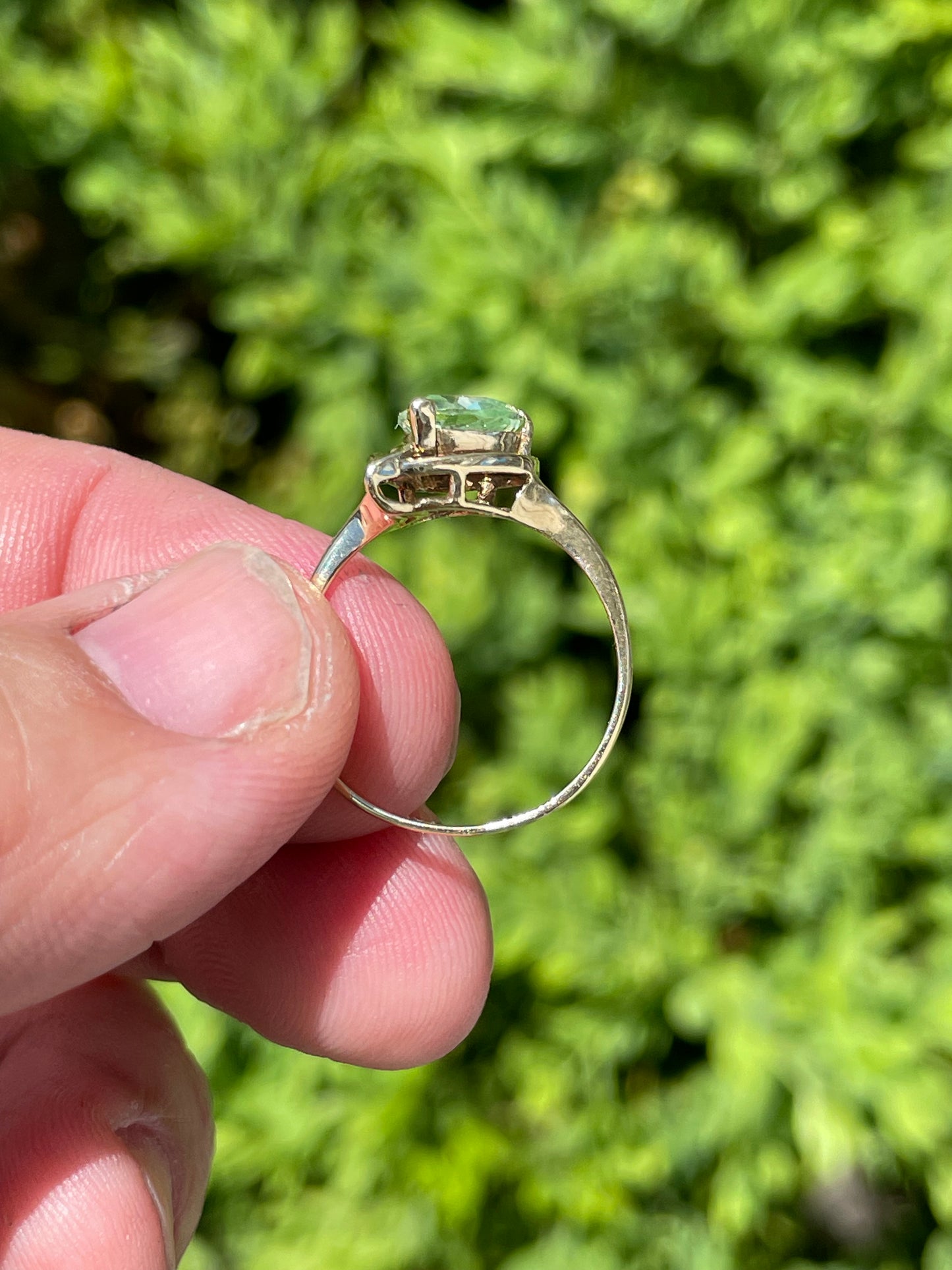 14k Gold Heart Shape Green Amethyst Ring