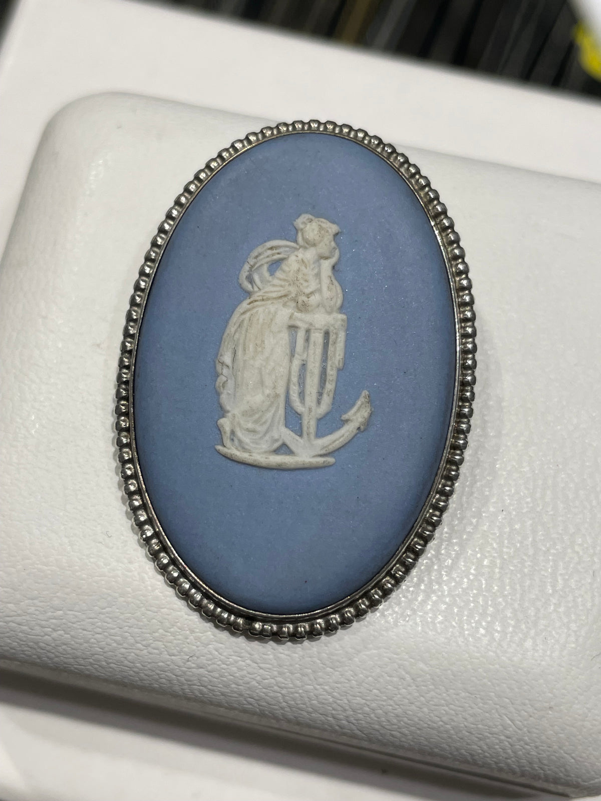 Designer Wedgwood 925 Sterling Silver Green Blue Cameo Pin