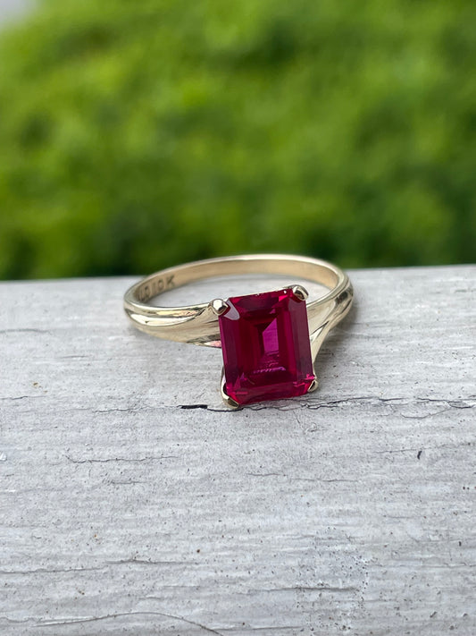 10K Gold Emerald Cut Synthetic Ruby Solitare Ring