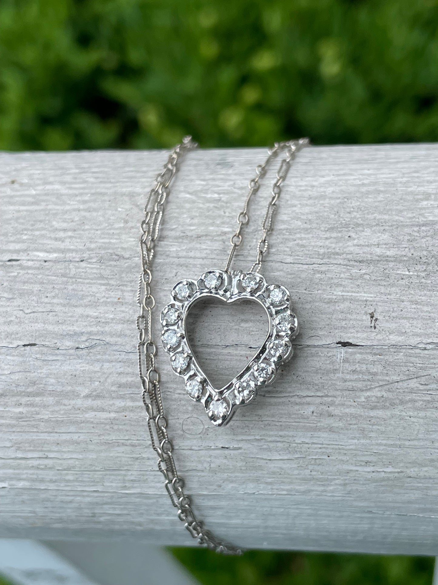 14k White Gold Antique Diamond Heart Necklace