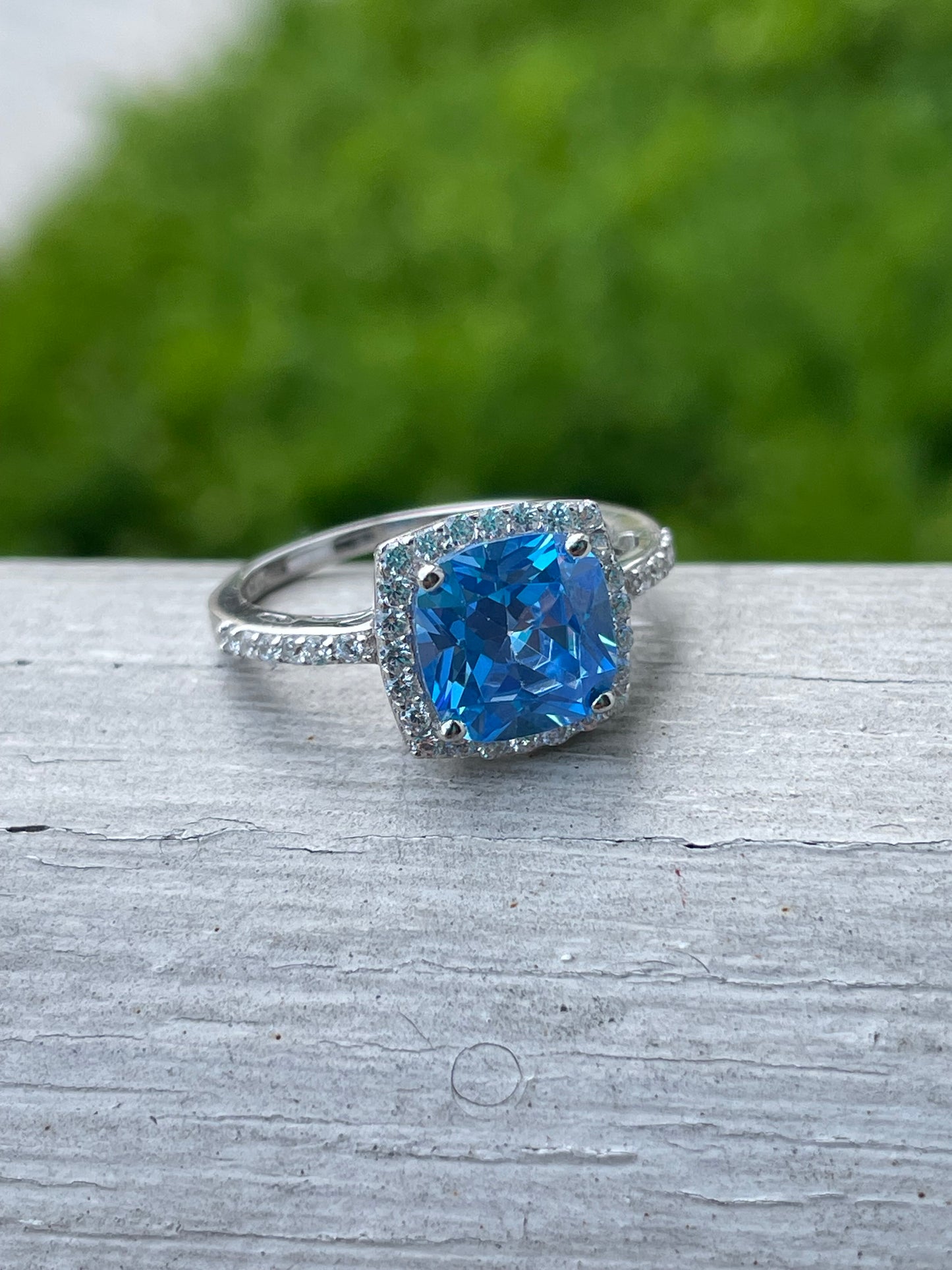 925 Sterling Silver "The Magic of Arendelle" Blue Zircon & CZ Ring.