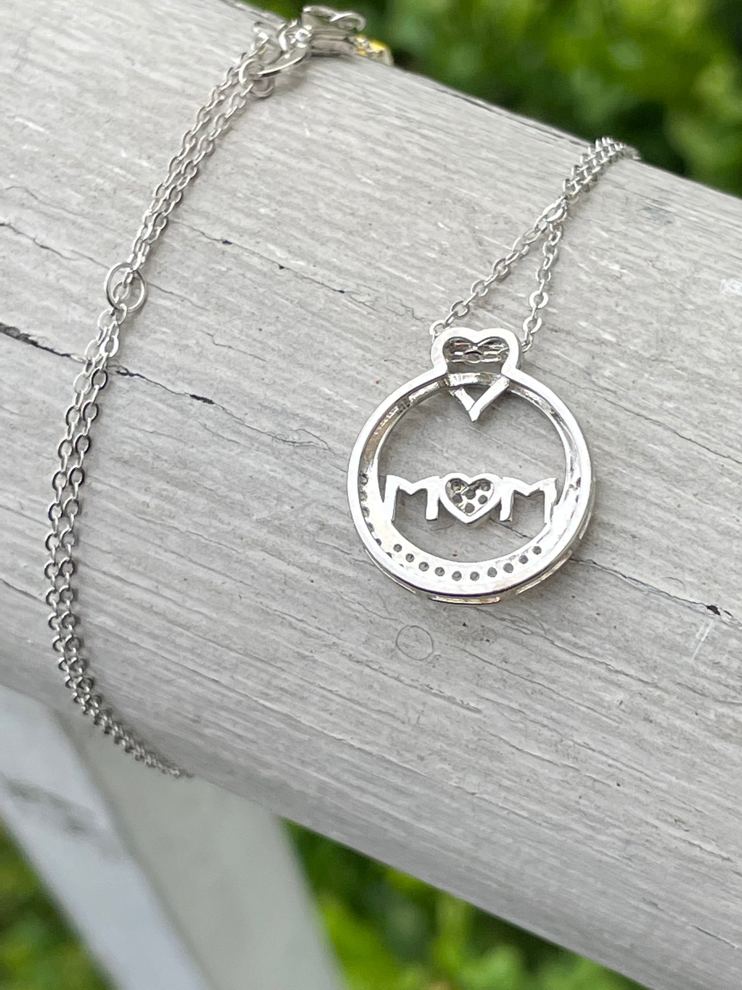 925 Sterling Silver "Mom, The Heart of the Family" Necklace